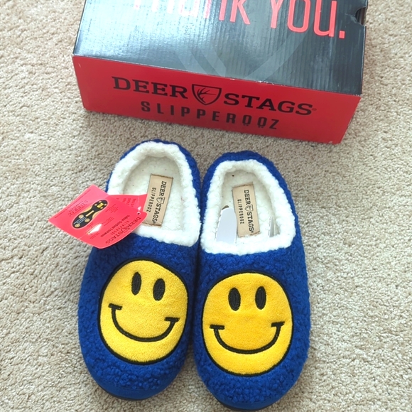 Slipperz By Deer Stags Smiley Design - Picture 3 of 13